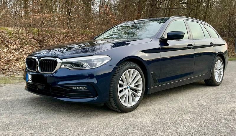 Gebraucht BMW 530 265 PS (194 kW) 2018 Blau Kombi