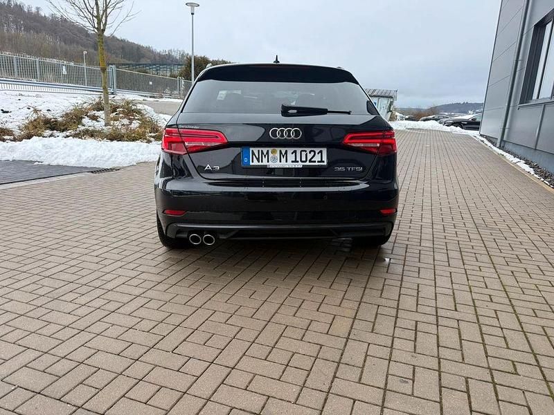 Gebraucht Audi A3 Sport 150 PS (110 kW) 2019 Schwarz Limousine