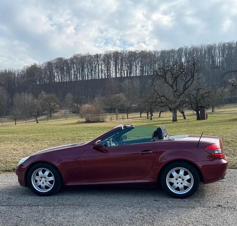 Gebraucht Mercedes SLK200 184 PS (135 kW) 2008 Rot Cabrio