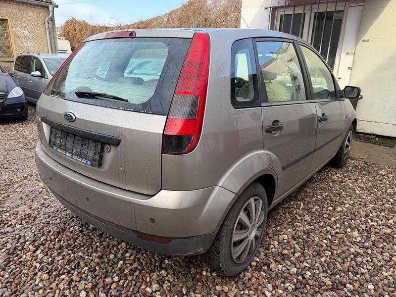 Gebraucht Ford Fiesta Ambiente 69 PS (50 kW) 2002 Gold Kleinwagen