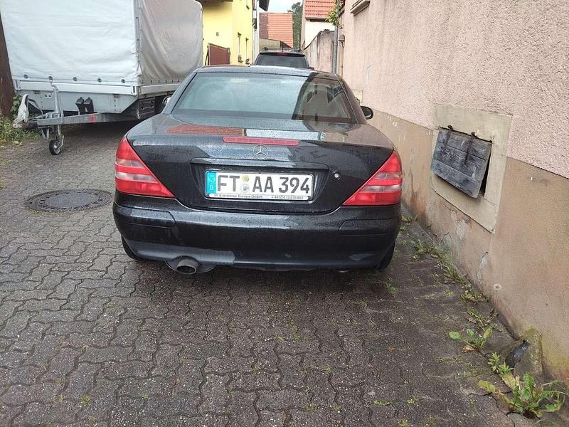 Gebraucht Mercedes SLK230 197 PS (144 kW) 2000 Schwarz Cabrio