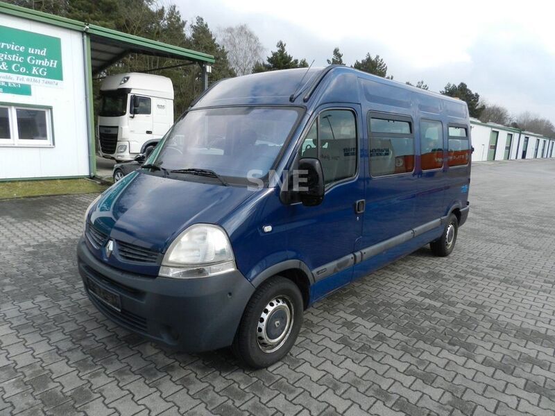 Second-hand Renault Master 120 CP (88 kW) 2009 Albastru Van