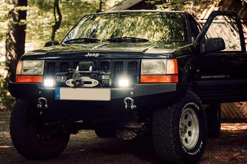 Blau Gebraucht 1998 Jeep Grand Cherokee SUV | 6.500 € - Bild 1/4