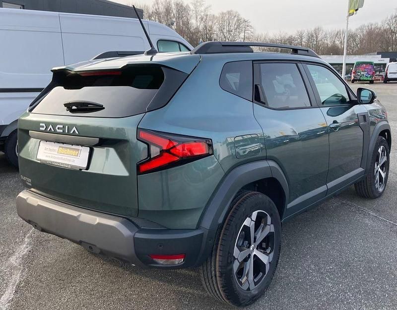 Gebraucht Dacia Duster Journey 141 PS (103 kW) 2025 Grün SUV