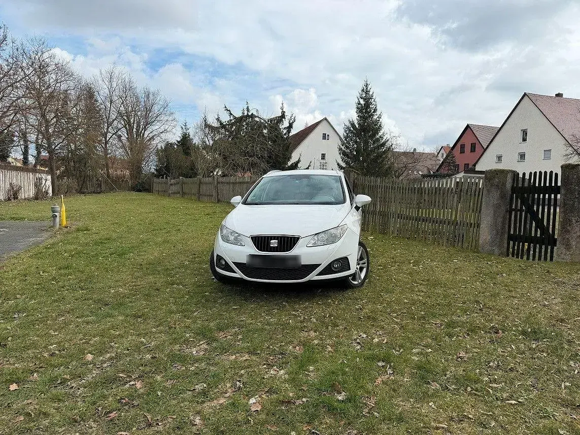 Gebraucht Seat Ibiza ST Style 86 PS (63 kW) 2012 Silber Kombi