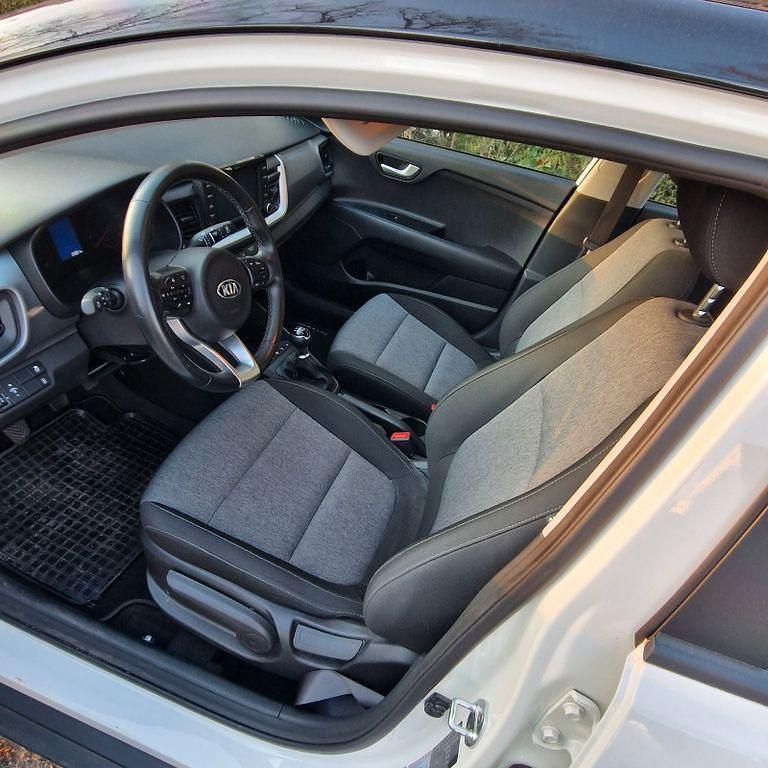 Gebraucht Kia Stonic Edition 7 84 PS (61 kW) 2020 Weiß SUV