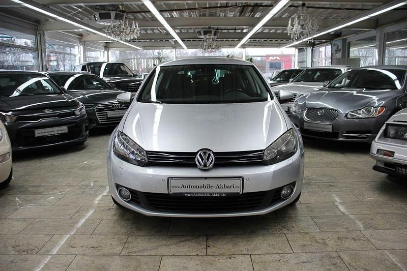 Gebraucht VW Golf VI Team 122 PS (89 kW) 2010 Silber Kleinwagen