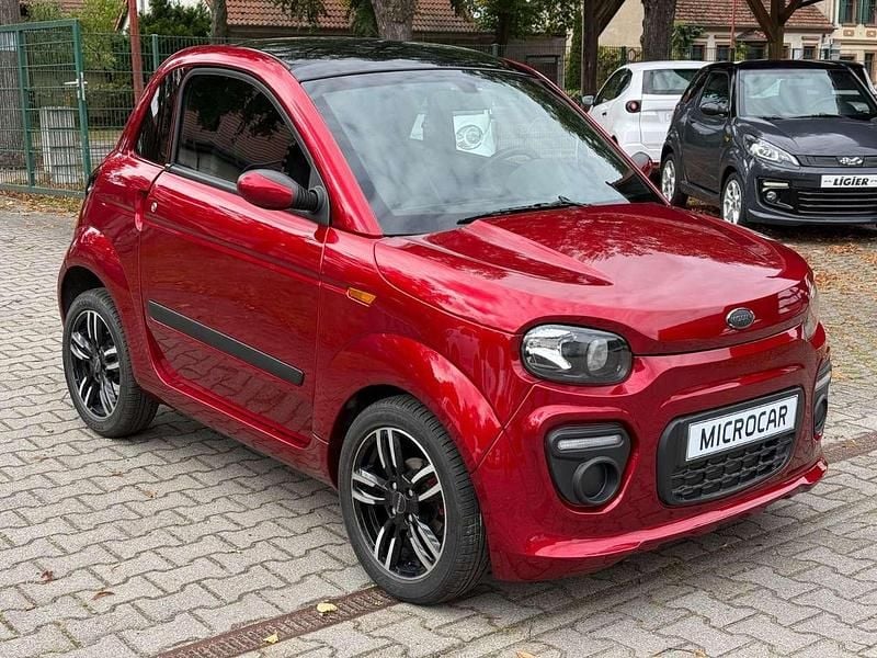 Rot Gebraucht 2023 Microcar Dué Kleinwagen | 11.499 € - Bild 1/4
