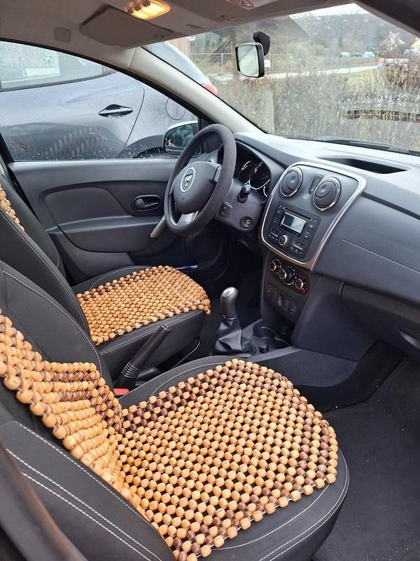 Gebraucht Dacia Sandero 75 PS (55 kW) 2014 Schwarz Limousine