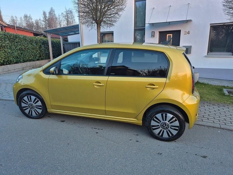 Gebraucht VW e-up! United 61 kW (83 PS) 2021 Gelb Kleinwagen