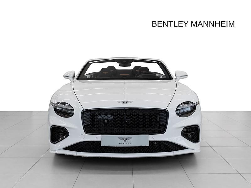 Gebraucht Bentley Continental 782 PS (575 kW) 2025 Glacier white (weiß) Cabrio