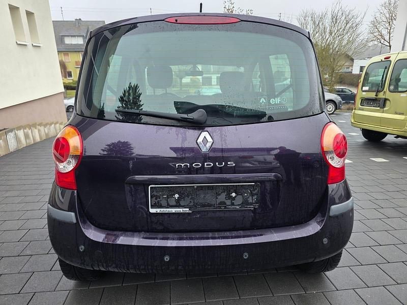 Gebraucht Renault Modus 89 PS (65 kW) 2008 Violet Van / Kleinbus