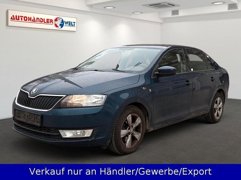 Blau Gebraucht 2013 Skoda Rapid Limousine | 3.999 € (Guter Preis) - Bild 1/3