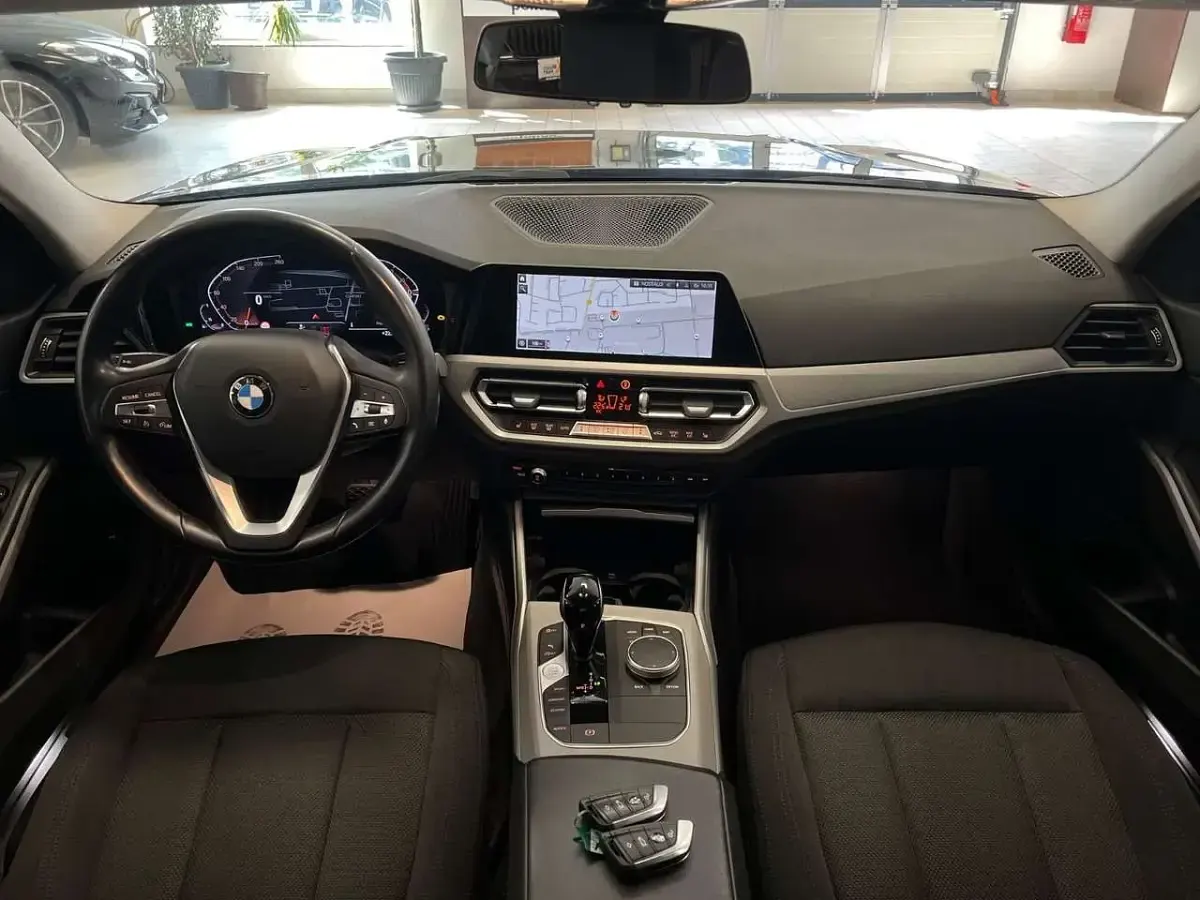 Gebraucht BMW 318 Advantage 156 PS (114 kW) 2022 Schwarz ii Kombi