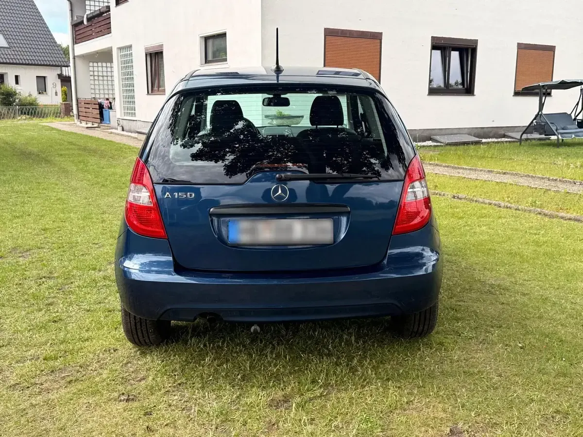 Gebraucht Mercedes A150 95 PS (69 kW) 2009 Blau Kleinwagen