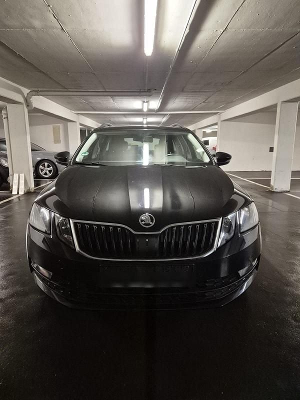 Gebraucht Skoda Octavia Ambition 150 PS (110 kW) 2020 Schwarz Kombi