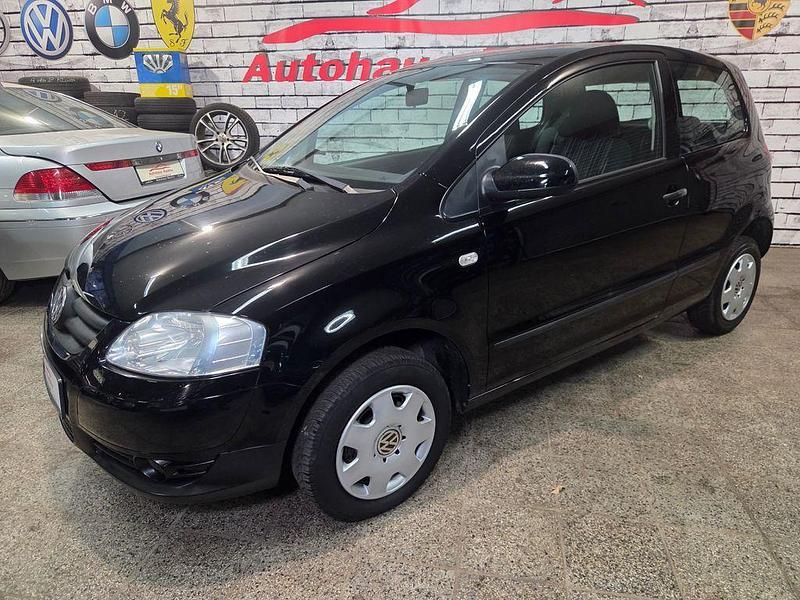 Gebraucht VW Fox 54 PS (39 kW) 2006 Schwarz Kleinwagen