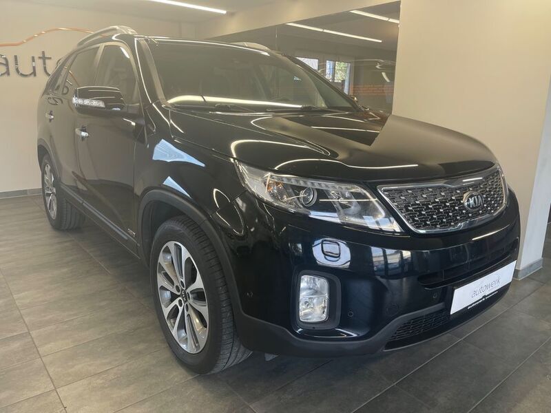 Schwarz Gebraucht 2015 Kia Sorento Platinum Edition SUV | 18.499 € (Fairer Preis) - Bild 1/4