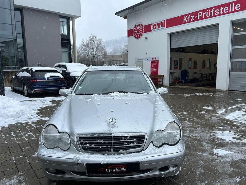 Gebraucht Mercedes C200 163 PS (119 kW) 2002 Silber Limousine