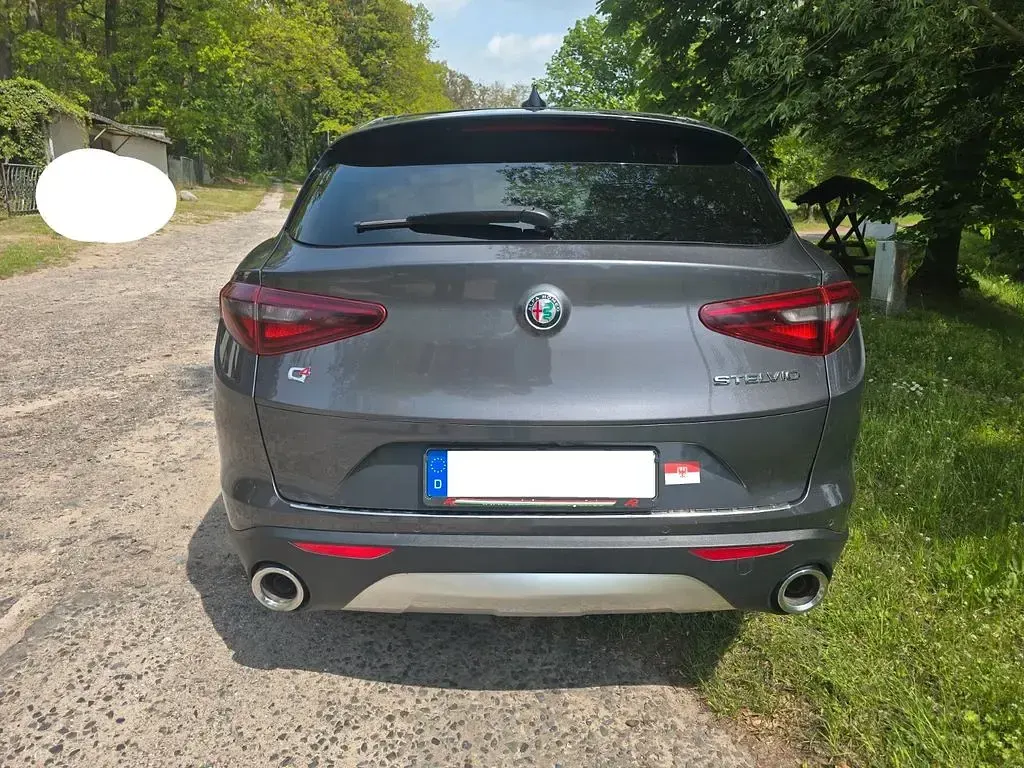 Gebraucht Alfa Romeo Stelvio Super 209 PS (153 kW) 2017 Grau SUV