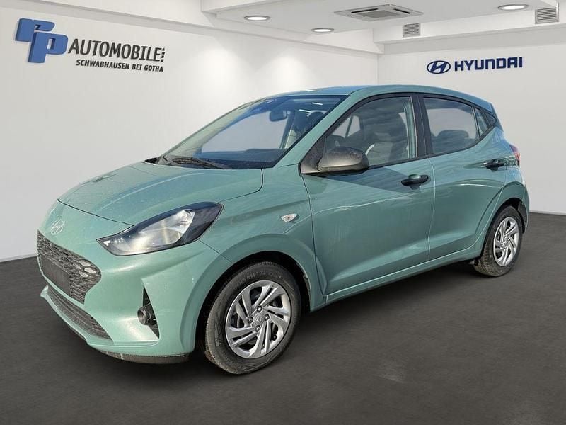 Gebraucht Hyundai i10 67 PS (49 kW) 2024 Grün Kleinwagen