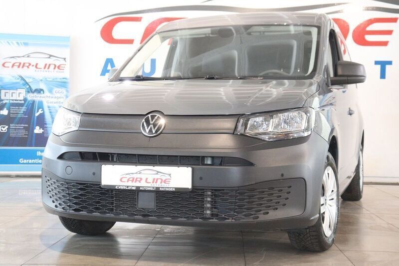 Grau Gebraucht 2022 VW Caddy Maxi Basis Van / Kleinbus | 24.999 € (Guter Preis) - Bild 1/4