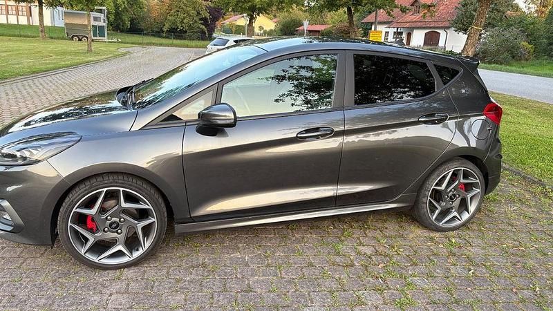 Gebraucht Ford Fiesta ST 200 PS (147 kW) 2020 Grau Kleinwagen