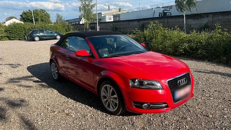 Gebraucht Audi A3 Cabriolet 160 PS (117 kW) 2011 Rot Cabrio