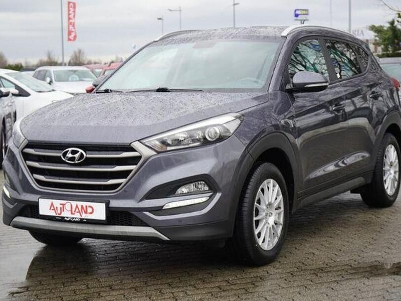 Gebraucht Hyundai Tucson 132 PS (97 kW) 2017 Grau SUV