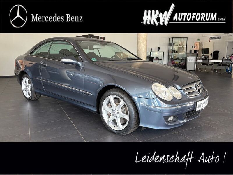Blau Gebraucht 2005 Mercedes CLK500 Elegance Coupé | 19.750 € (Teuer) - Bild 1/4