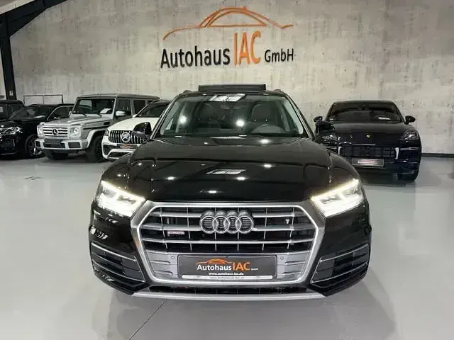 Gebraucht Audi Q5 Sport 163 PS (119 kW) 2019 Mythosschwarz metallic SUV