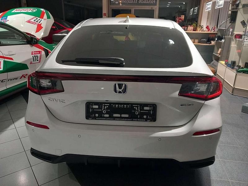 Neu Honda Civic Sport 143 PS (105 kW) 2025 Radiant red m. Kleinwagen