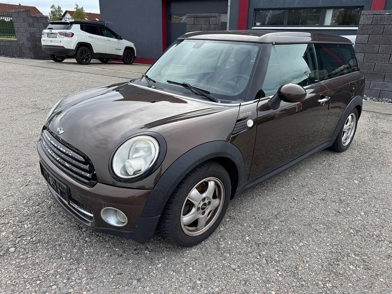 Braun Gebraucht 2010 Mini Cooper D Clubman Kombi | 2.490 € (Etwas zu teuer) - Bild 1/4