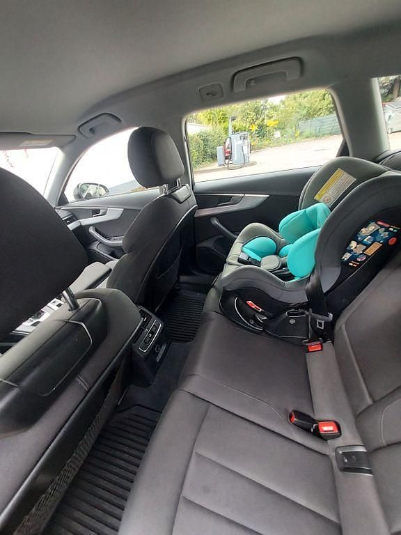 Gebraucht Audi A4 150 PS (110 kW) 2018 Schwarz Kombi