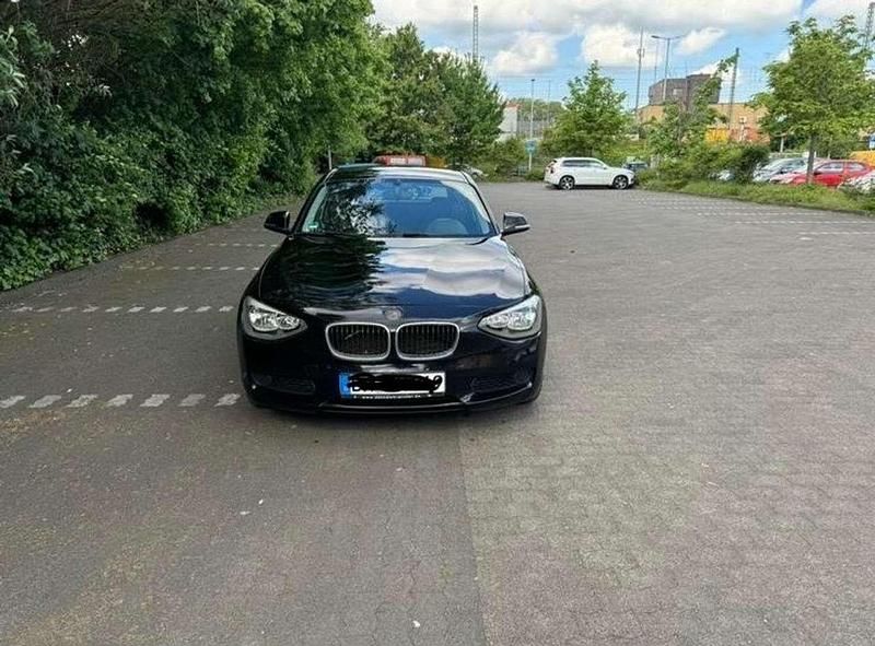 Gebraucht BMW 116 Advantage 122 PS (89 kW) 2014 Schwarz Kleinwagen