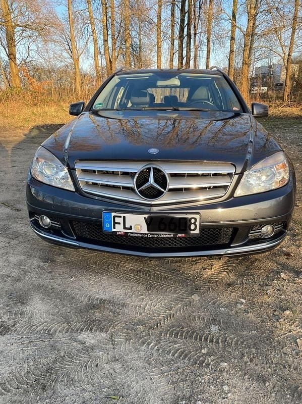 Grau Gebraucht 2009 Mercedes C180 Avantgarde Kombi | 6.300 € (Guter Preis) - Bild 1/4