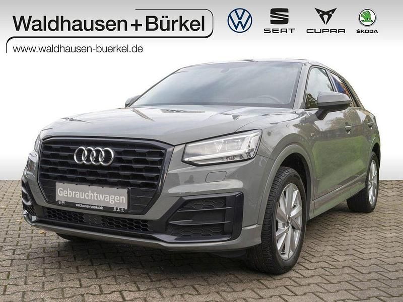 Grau Gebraucht 2019 Audi Q2 Sport SUV | 18.990 € (Etwas zu teuer) - Bild 1/4