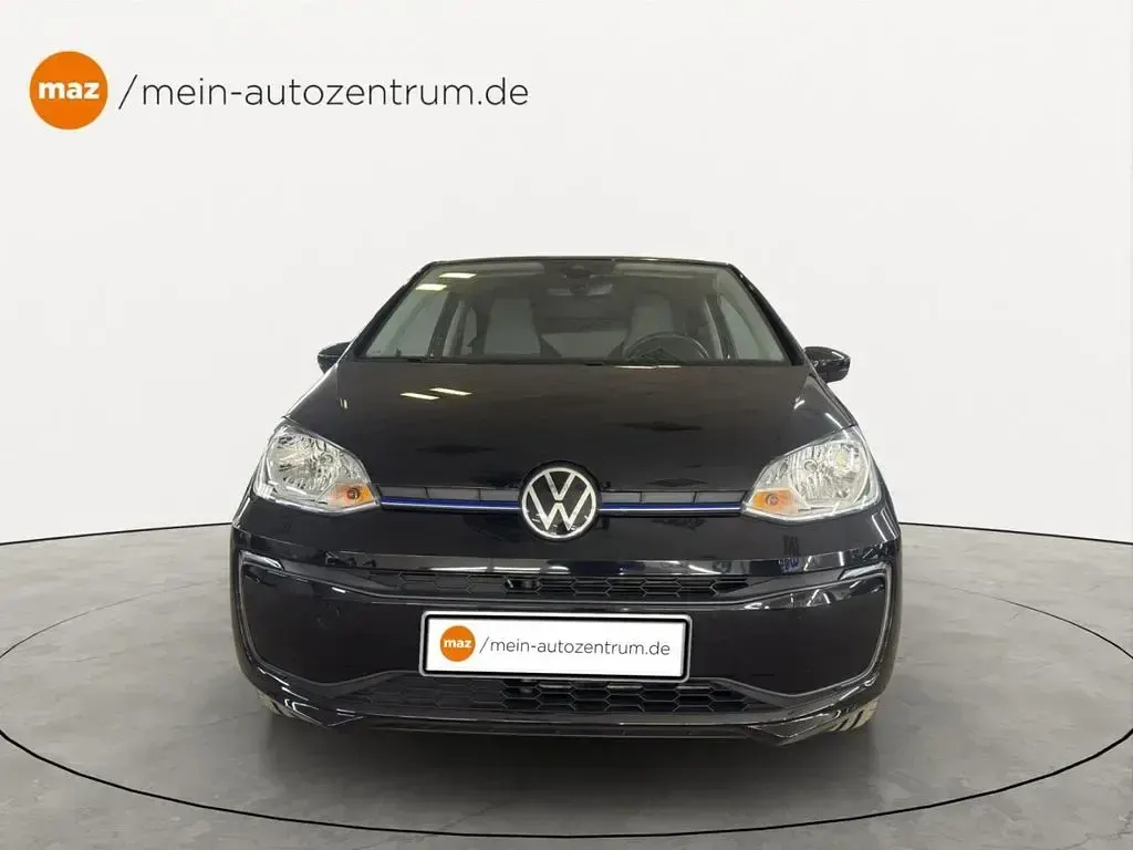 Używany VW e-up! Style 61 kW (83 KM) 2022 Czarny Hatchback