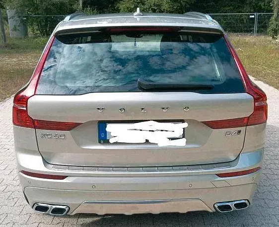 Gebraucht Volvo XC60 180 PS (132 kW) 2018 Andere farben SUV
