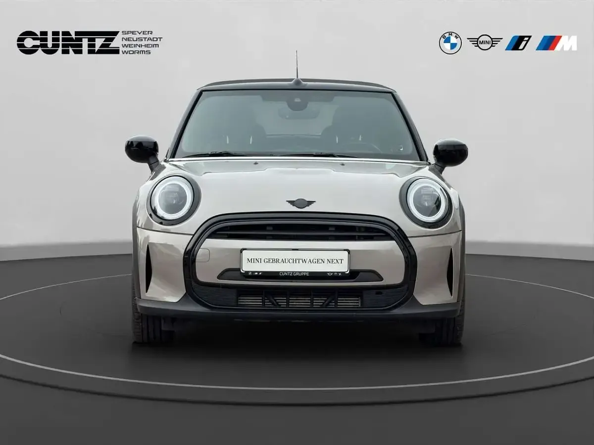 Gebraucht Mini Cooper Cabriolet Classic 136 PS (100 kW) 2024 Grau Cabrio