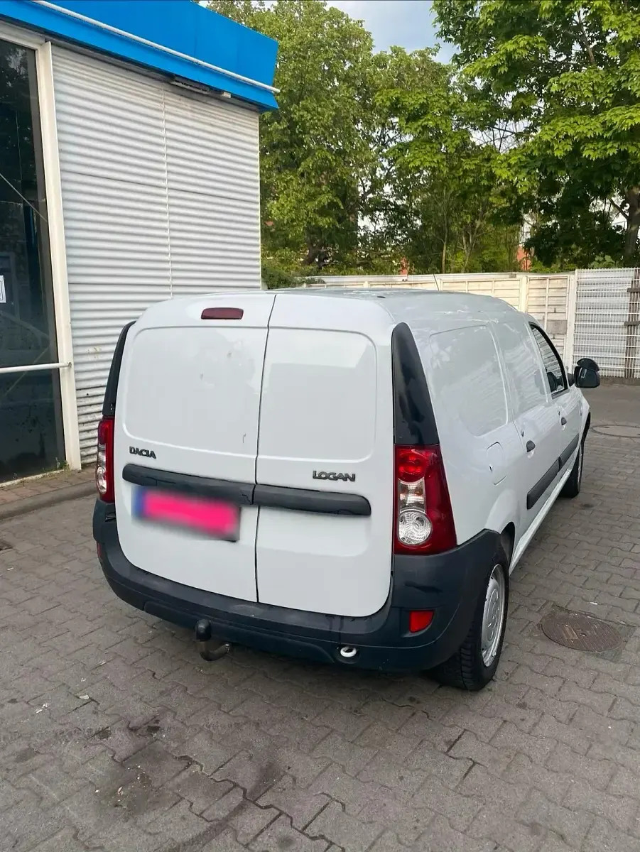 Gebraucht Dacia Logan 84 PS (61 kW) 2012 Weiß Van / Kleinbus