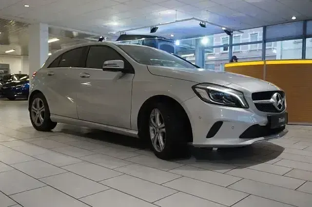 Gebraucht Mercedes A220 177 PS (130 kW) 2016 Silber Limousine