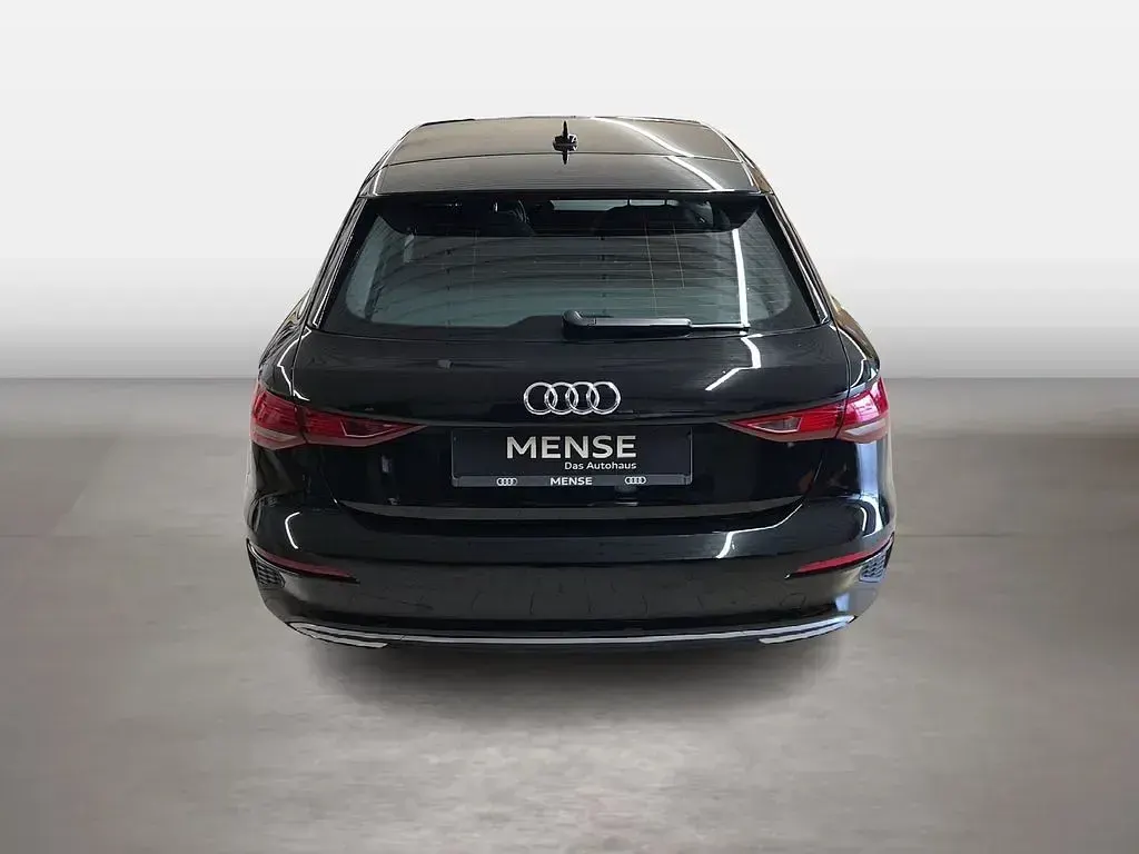 Gebraucht Audi A3 Advanced Plus 150 PS (110 kW) 2023 Brillantschwarz Limousine