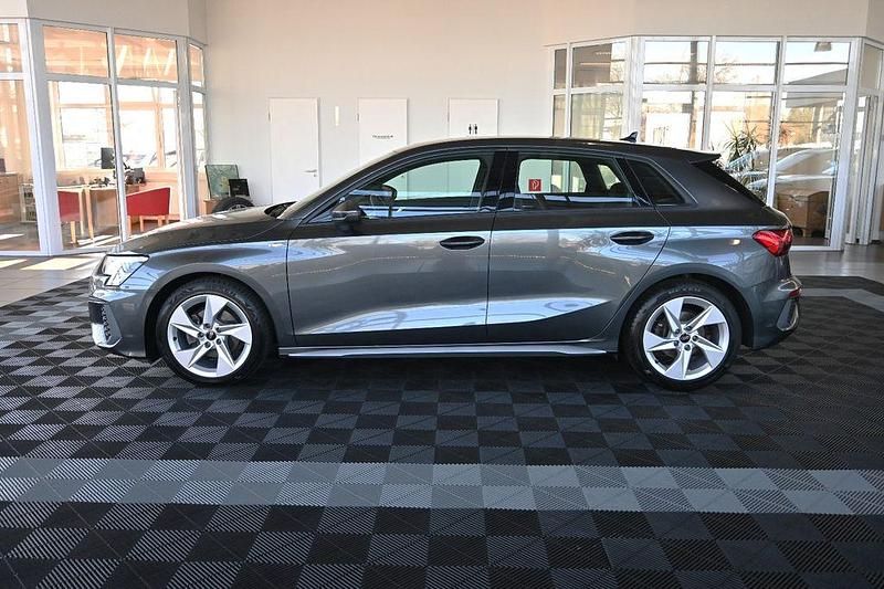 Gebraucht Audi A3 S-Line 150 PS (110 kW) 2022 Grau Limousine