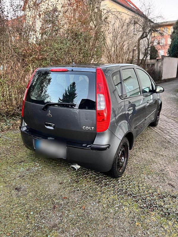 Gebraucht Mitsubishi Colt 95 PS (69 kW) 2005 Grau Kleinwagen