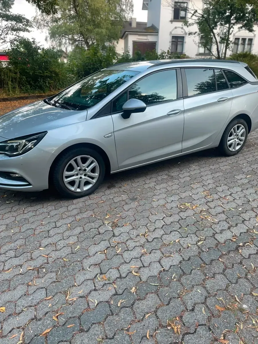Gebraucht Opel Astra 136 PS (100 kW) 2017 Silber Kombi