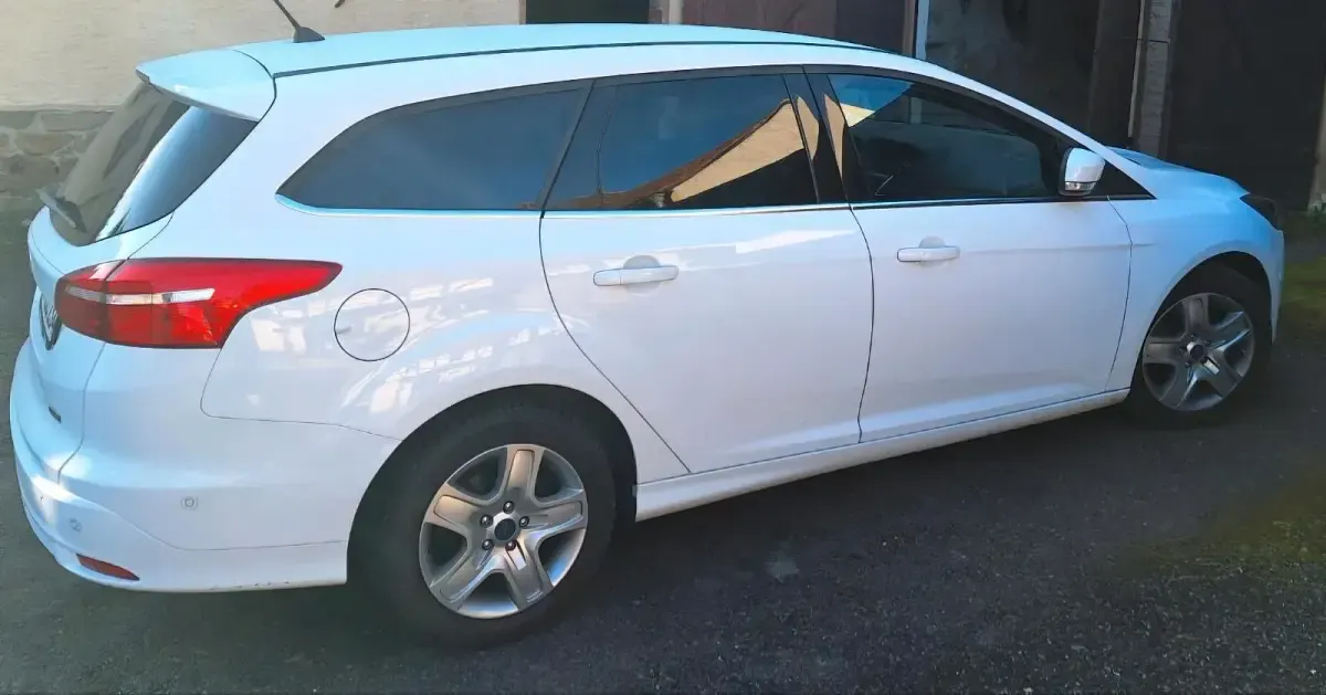 Używany Ford Focus 125 KM (91 kW) 2017 Biały Kombi