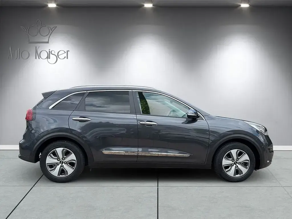 Gebraucht Kia Niro Spirit 105 PS (77 kW) 2019 Grau SUV