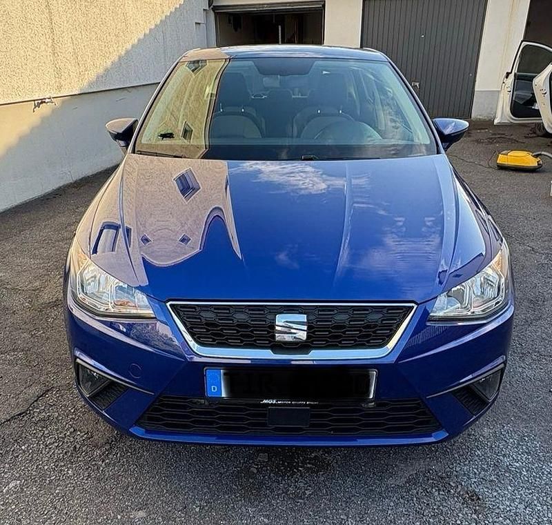 Blau Gebraucht 2020 Seat Ibiza Style Limousine | 11.500 € (Superpreis) - Bild 1/4