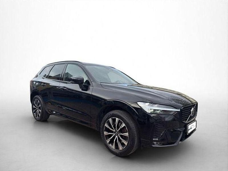 Gebraucht Volvo XC60 Plus 197 PS (144 kW) 2022 Schwarz SUV